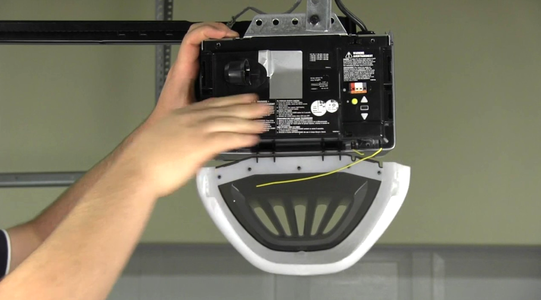 Garage door opener repair services in Sarasota provided by local experts to ensure safety and convenience.