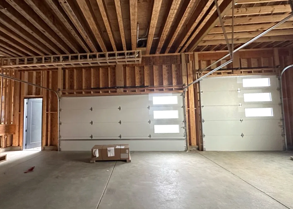 Professional Garage Door Installation by Local Garage Door Repair Services Sarasota