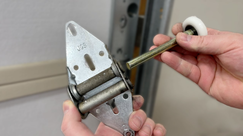 Garage Door Hardware Replacement Bee Ridge FL